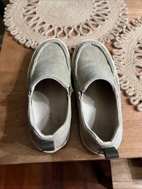 Margaritaville Kids Slip-On Canvas Sneakers in Olive Green